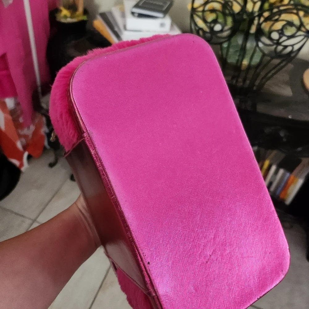 Juicy Couture cosmetic vanity case travel makeup bag